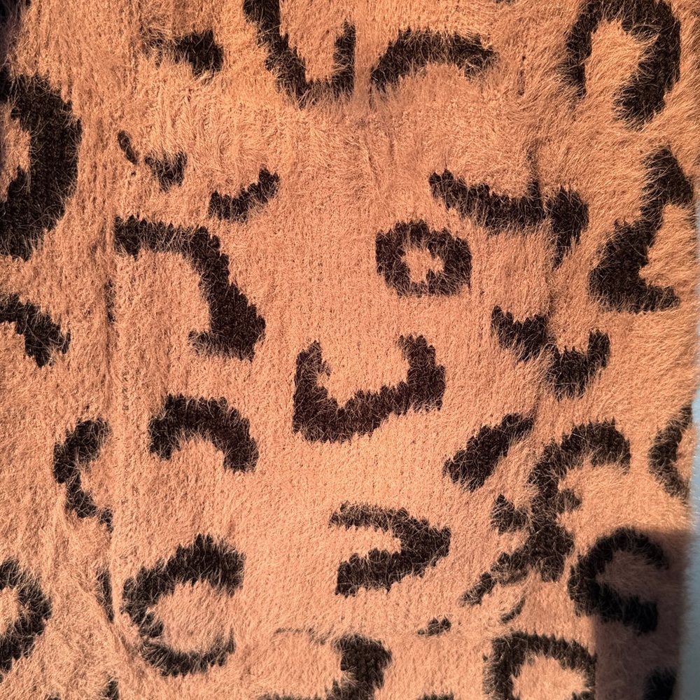 Entro Leopard Print Furry Knit Long Duster Cardigan - Picture 6 of 8